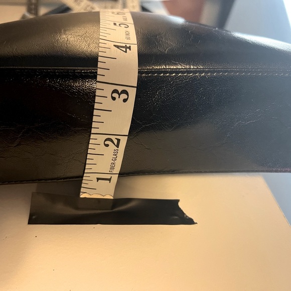 LizClaiborne Black mini purse - Picture 6 of 6